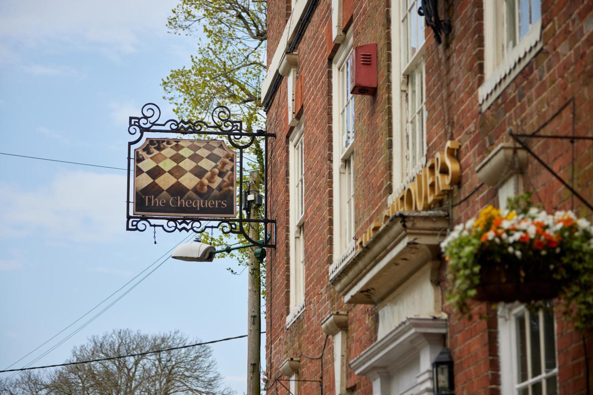 Chequers Inn By Greene King Inns Maresfield Bagian luar foto